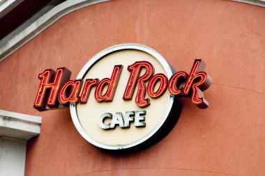Lisbon, Portekiz - 3 Haziran 2016: Hard Rock Cafe zinciri 74 ülkede bulundu
