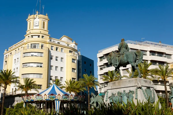 Памятник Мигелю Примо Ривера Ареналь Плаза Херес Испания — стоковое фото