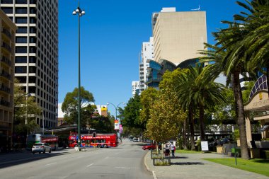 Perth, Avustralya - 2 Mart 2019: St Georges Terrace, Doğu tarafında