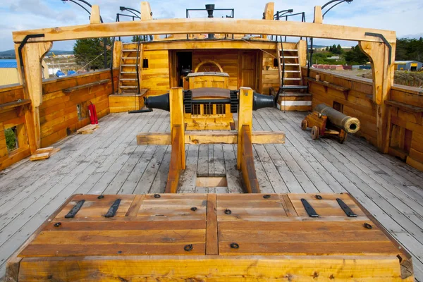 Палуба Старого Деревянного Корабля — стоковое фото