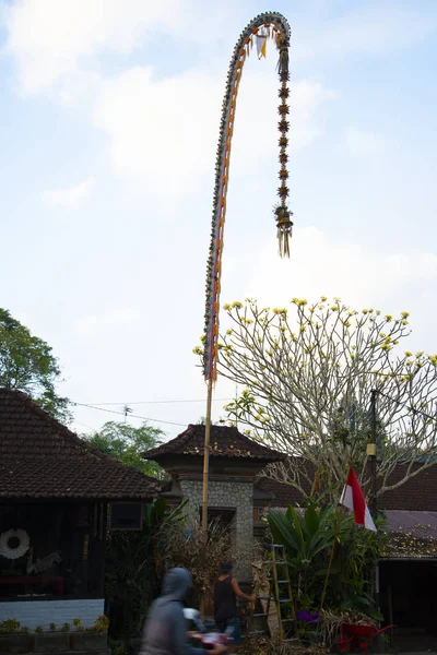 Náboženský Penjor Pole Bali Indonésie — Stock fotografie