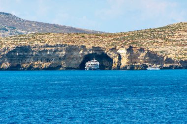 Comino 'daki Kireçtaşı Kayalıkları - Malta