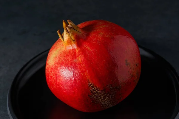 Pomegranate Fruit Bright Red Dish Dark Background — Stock Photo, Image
