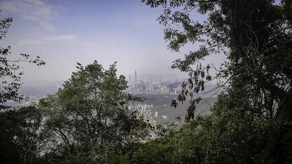 Shenzhen 'deki Macau Dağı' ndan görüntü