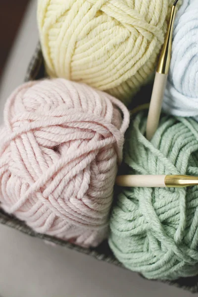 Strings Yarn Needles Closeup Grey Sofa — Stock Photo, Image