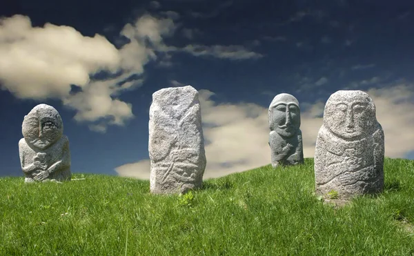 Una Lápida Piedra Del Antiguo Mundo Los Nómadas Nombre Original —  Fotos de Stock
