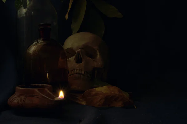 Alchemy Human Skull Dark Background Aladdin Lamp — ストック写真