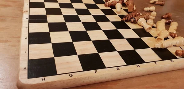 Hoe Houten Bordspel Schaken Improvisatie Verschillende Hoeken Voor Chess Sets — Stockfoto