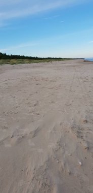 Baltık Denizi plajın kumları