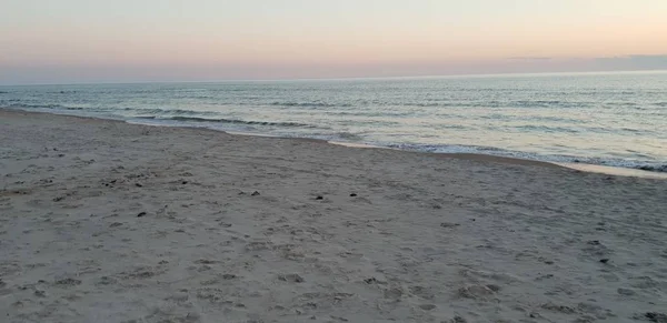 Baltische Zee Strand Zee Kust Tijdens Een Zonsondergang Zomeravond — Stockfoto