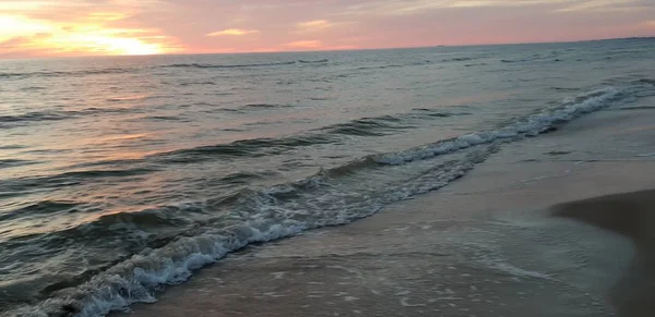 Mar Báltico Praia Litoral Litoral Durante Pôr Sol Verão Noite — Fotografia de Stock
