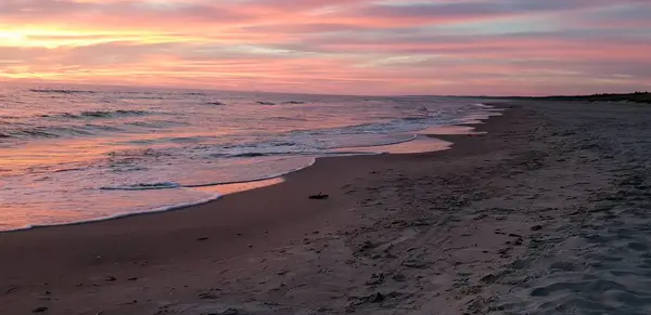 Baltische Zee Strand Zee Kust Tijdens Zonsondergang Zomers Avond — Stockfoto