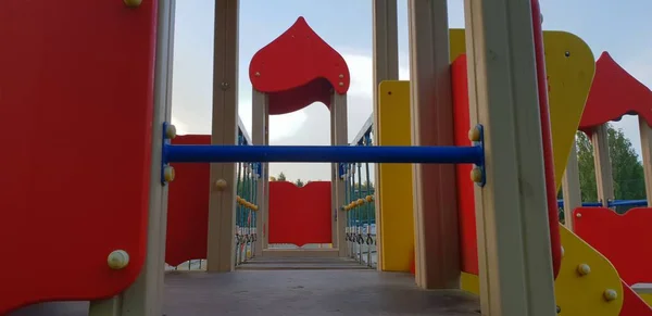 Colorido Parque Infantil Aire Libre —  Fotos de Stock