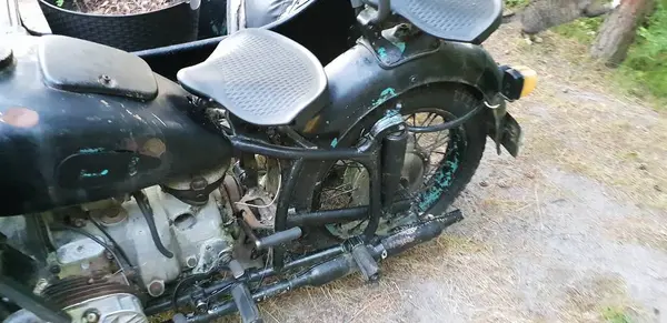 Hala Kadar Antika Ayakta Benzersiz Eski Motosiklet — Stok fotoğraf