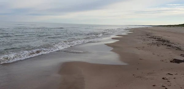 朝はバルト海のビーチ — ストック写真