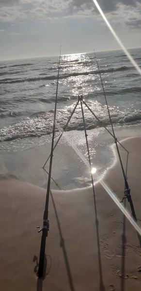 Baltık Denizi Beach Balıkçılık Çubuklar — Stok fotoğraf