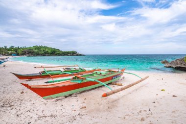 Filipinler Boracay tekne net kristal su