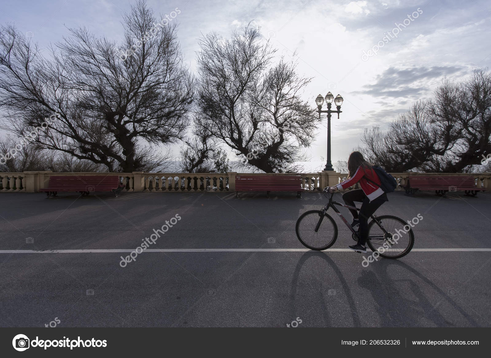 waterfront bike trail