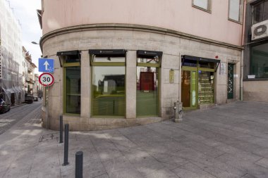 F şarap ve Club aracınızı bir şarap barı modern Kulübü ile kavramı birleştiren bu