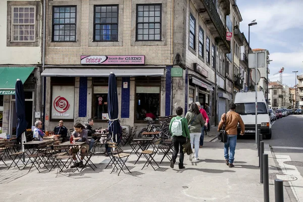 Casa Guedes, Porto, şehir merkezinde dünyanın en iyi domuz sandviç yemek için yer olduğunu..
