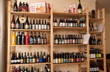 iç bira Bar Cerveteca, Lisbon, Portekiz  