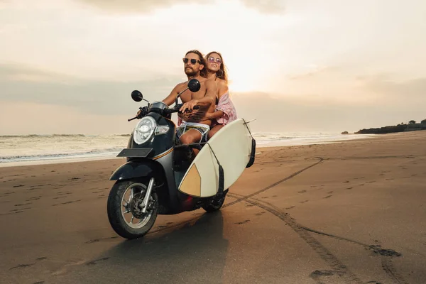 Motocicleta - foto de stock