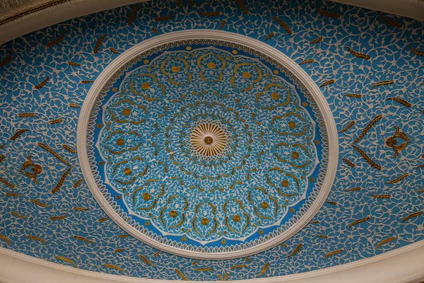 Fragment Painted Plafond Tilla Sheikh Mosque Tashkent Uzbekistan Apr 2019 — Stock Photo, Image