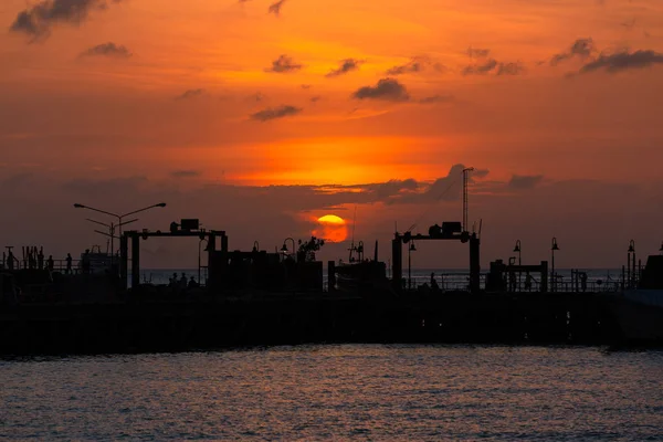 Suratthani Tailândia Janeiro 2019 Pôr Sol Mar Nathon Cais Ferry — Fotografia de Stock