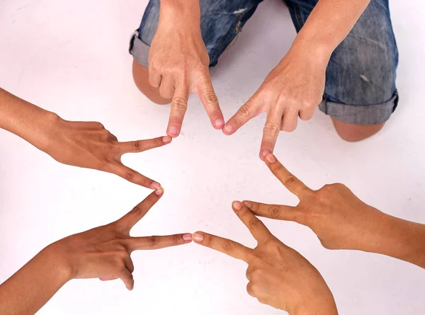 Mani Umane Che Formano Una Stella Con Dita Toccando Con — Foto Stock