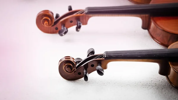 Selective Focus Scroll Pegbox Violin Blurry Light — Stock Photo, Image