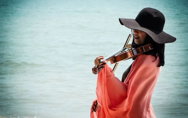 Abstract Art Design Background Beautiful Woman Playing Violin Beach Smile — Stock Photo, Image