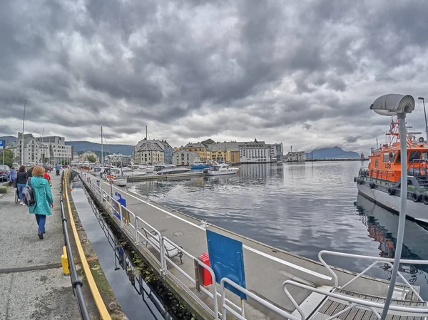 Viajando Pela Fabulosamente Bela Noruega — Fotografia de Stock