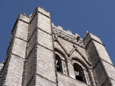 Tarihi ortaçağ katedrali binası. Din