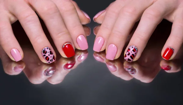 Red Pink Manicure Pattern — Stock Photo, Image