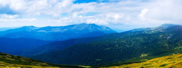 Panorama mount hoverla Ukrayna