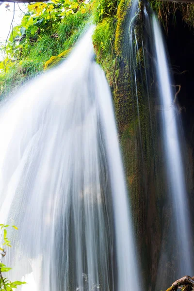 şelale milli park plitvice gölleri