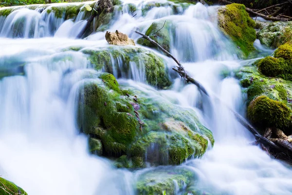 şelale milli park plitvice gölleri