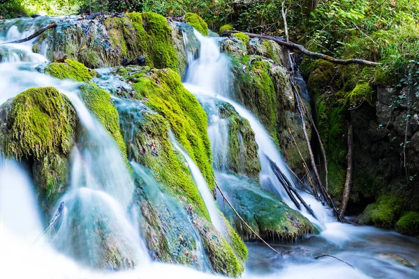 şelale milli park plitvice gölleri