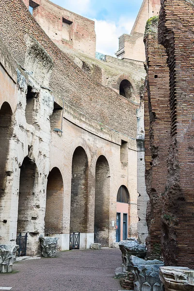 안에서 바라본 로마의 콜로세움 — 스톡 사진
