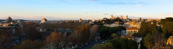 Roma 'nın akşam manzarası
