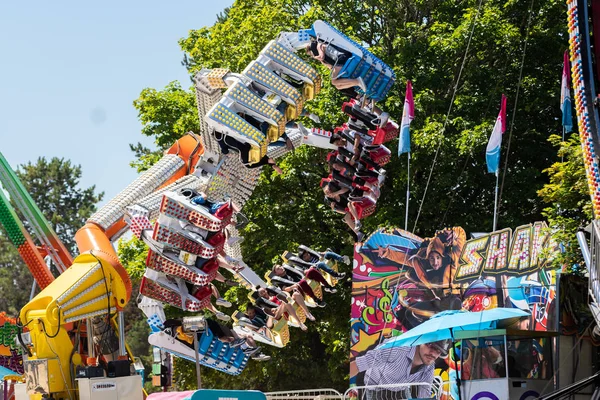 Hillsboro Usa Julio 2018 Paseo Montaña Rusa Garras Con Gente — Foto de Stock