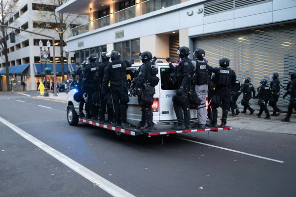 ⬇ Скачать Картинки Road Barricade, Стоковые Фото Road Barricade В.