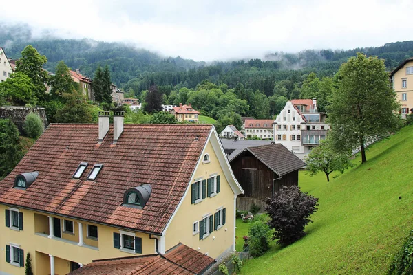 Prachtig Uitzicht Bergen Oude Binnenstad Van Bregenz Oostenrijk — Stockfoto