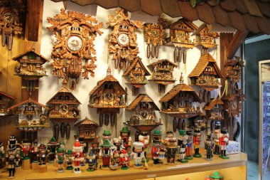 Güzel İsviçre Guguklu saatler