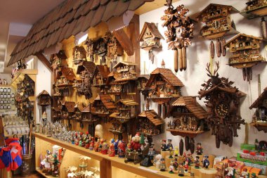 Vaduz, Lihtenştayn - 06 08 2016: Güzel İsviçre Guguklu saatler