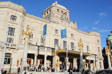 Stockholm, Parlamento, İsveç - 09 30 2018: Stockholm kraliyet dramatik tiyatro binası dış