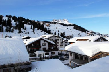 Alpine kayak tatil köyü ve kayak bakırlı Lech, Avusturya