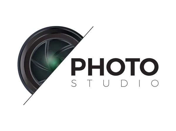 Logotipo de estúdio de fotografia com lente e obturador em estilo minimalista moderno — Vetor de Stock