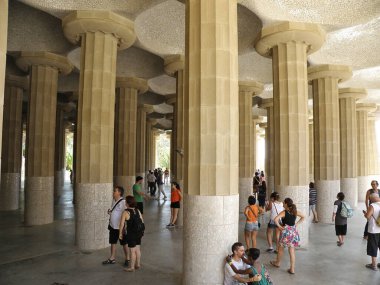 Barselona, İspanya - 14 Ağustos 2012: Barcelona, İspanya 'da Park Guell' de Agave 