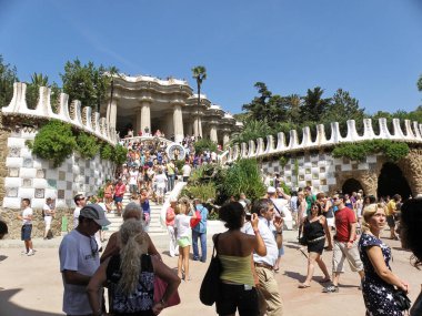 Barselona, İspanya - 14 Ağustos 2012: Barcelona, İspanya 'da Park Guell' de Agave 